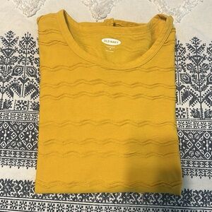 Old Navy short sleeve tee